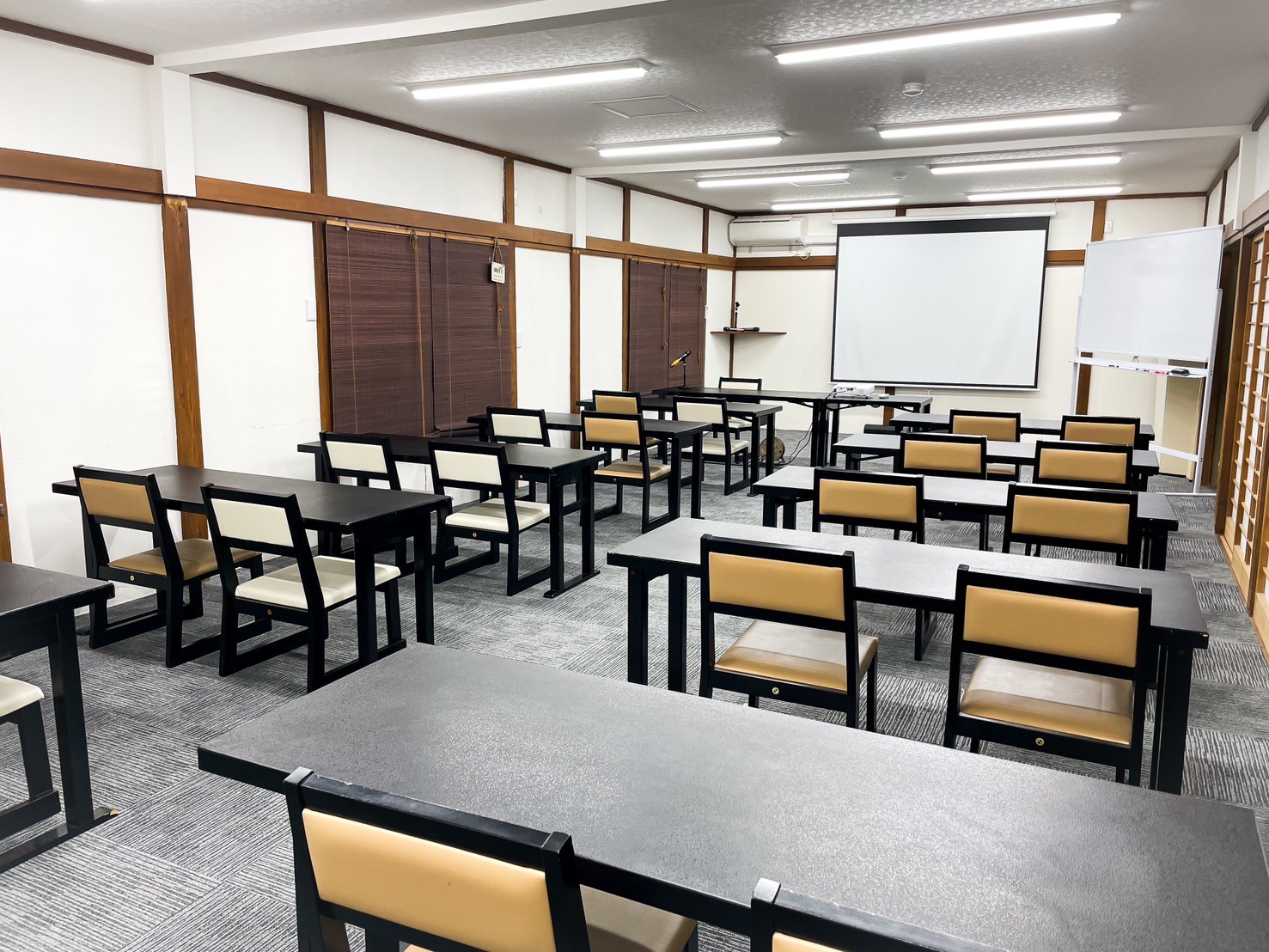 ホテル一望の会議室(全体像)